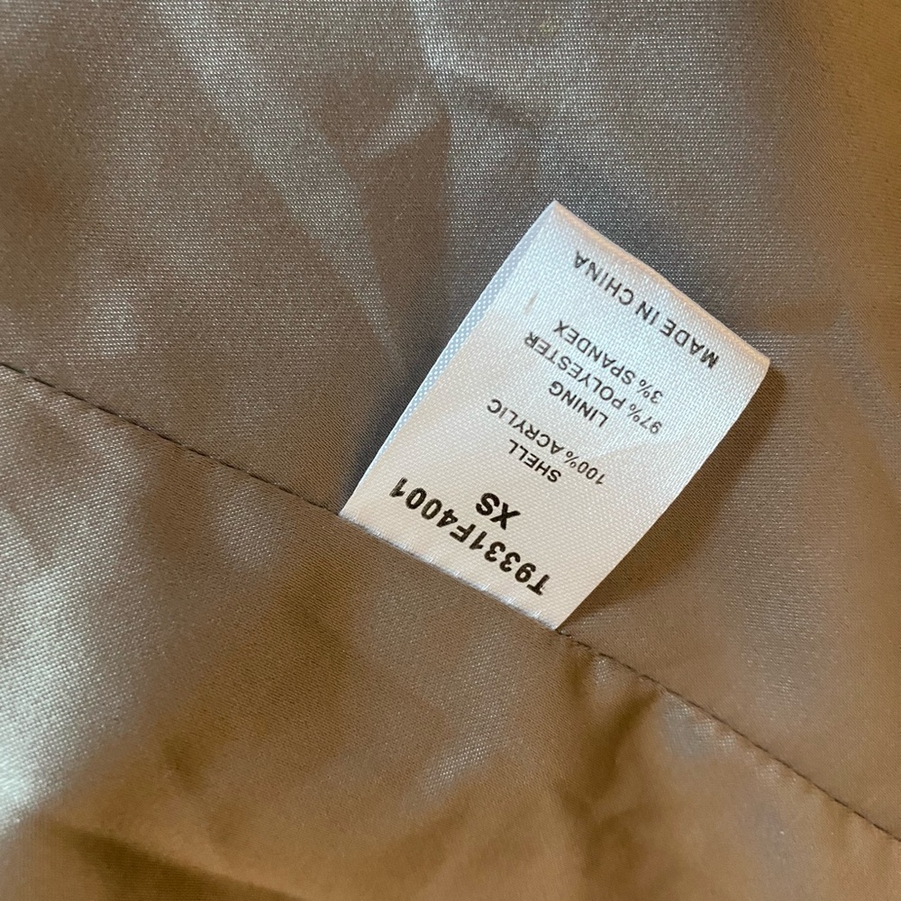 Tart Collections Ultra-Realistic Faux Mink Vest - Picture 5 of 5